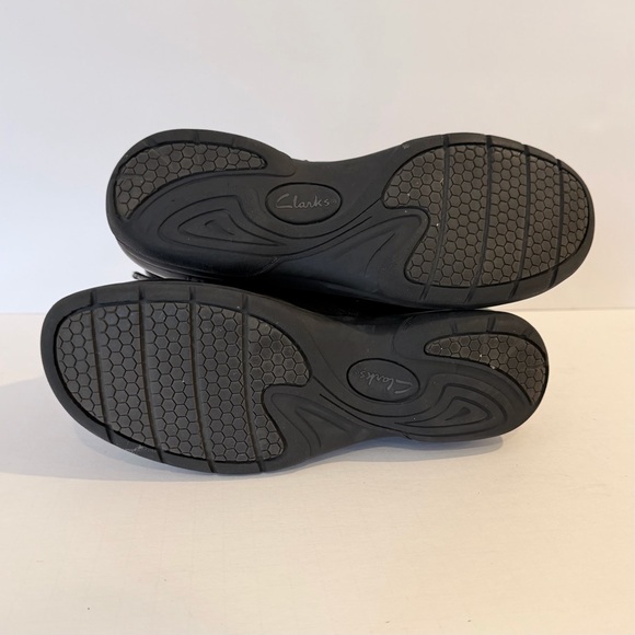 Clarks Black Leather Ankle Booties Size 9.5 boot comfortable boots - Picture 10 of 11